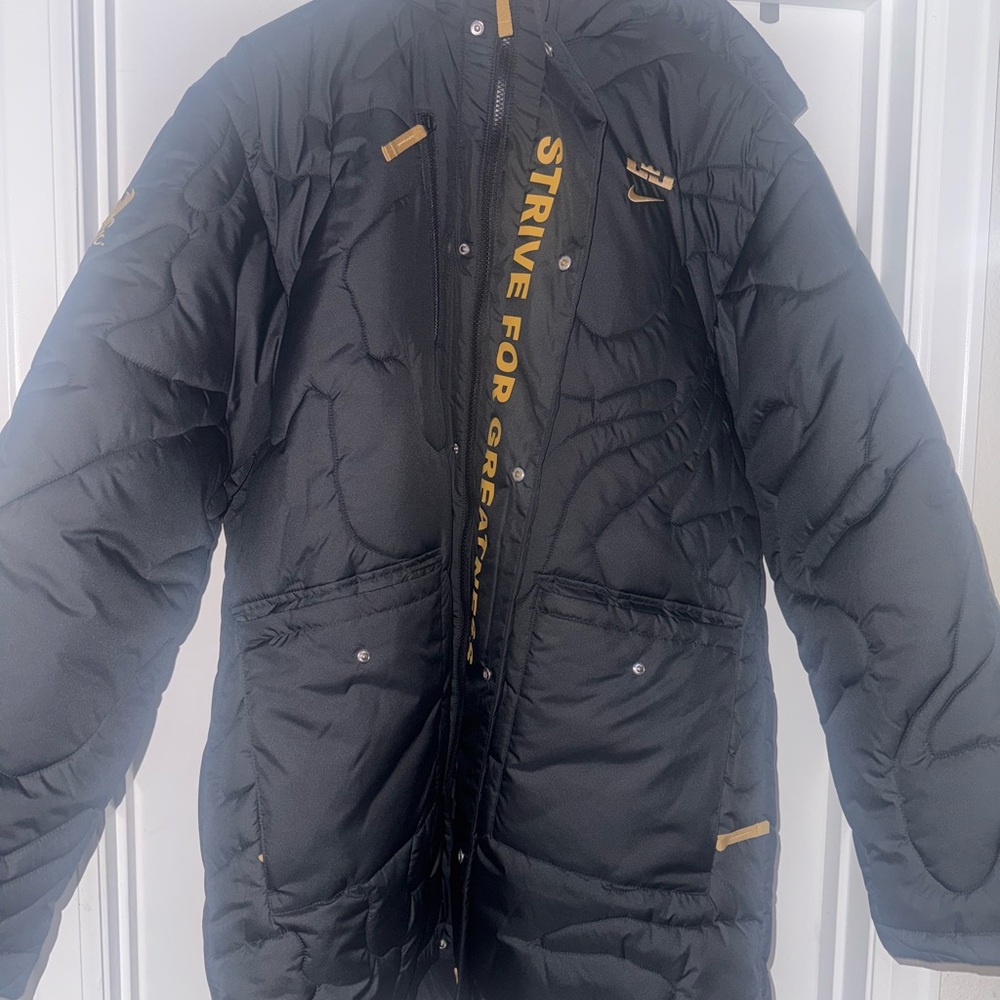 Nike LeBron x Liverpool FC Men's Therma-FIT ADV Repel Soccer Jacket